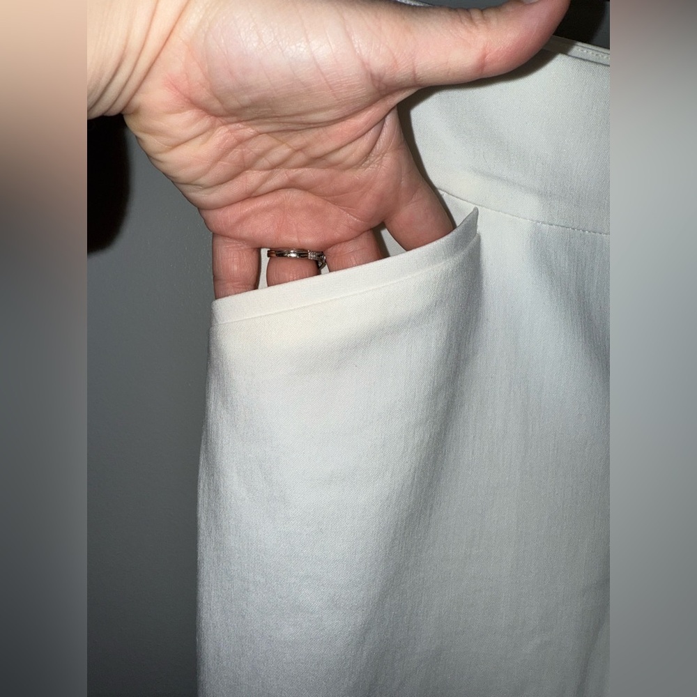 Chico's Perfect Stretch Ankle White Pants Size 0.5 - Picture 4 of 7
